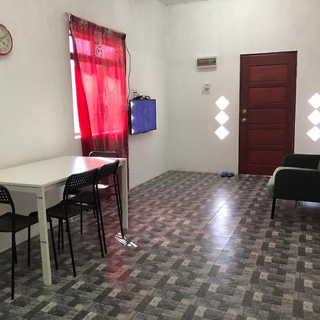 Homestay Idaman B B With 2 Room Aircond 2 Quen Bed And Not Sharing Room -Privacy Kuala Terengganu Exterior foto